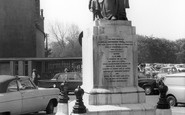 Chelmsford, Judge Tindal Statue c1965