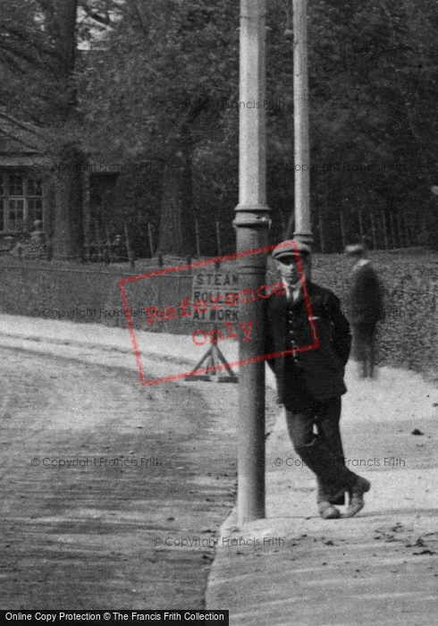Photo of Chelmsford, Leaning On Lamp Post, Rainsford Road 1906