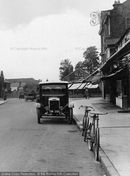 Photo of Chelmsford, Morris Car, Duke Street 1925