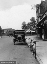 Chelmsford, Morris Car, Duke Street 1925