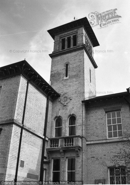 Photo of Chelmsford, Oaklands House 2005