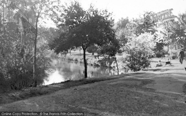Photo of Chelmsford, Recreation Ground And River Can c.1950
