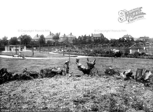 Photo of Chelmsford, The Tower Gardens 1925