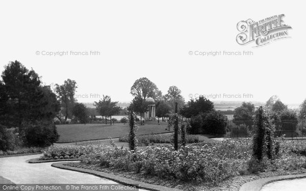 Photo of Chelmsford, Tower Gardens c.1955