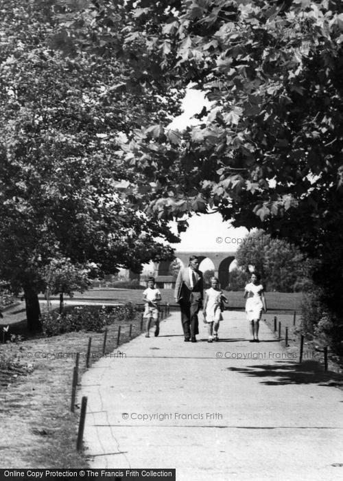 Photo of Chelmsford, Walking In Central Park c.1955