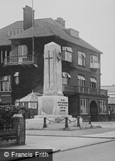 Chelmsford, War Memorial, Duke Street 1925