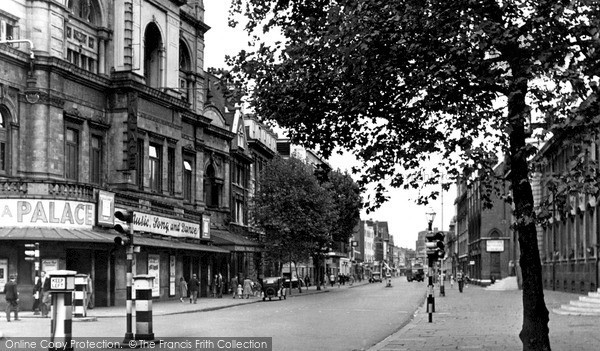 Photo of Chelsea, The King's Road c.1950