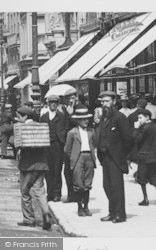 Bystanders In The High Street 1901, Cheltenham