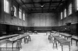 College Classical Room 1907, Cheltenham