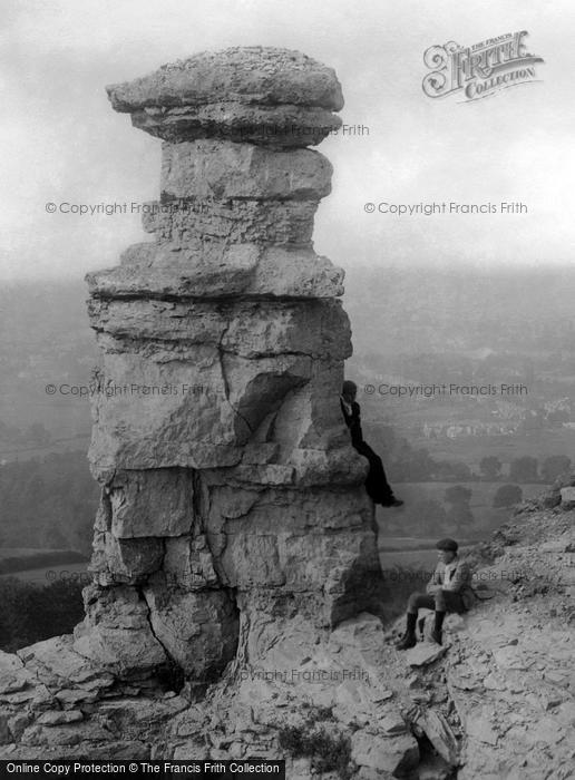 Photo of Cheltenham, Devil's Chimney 1901