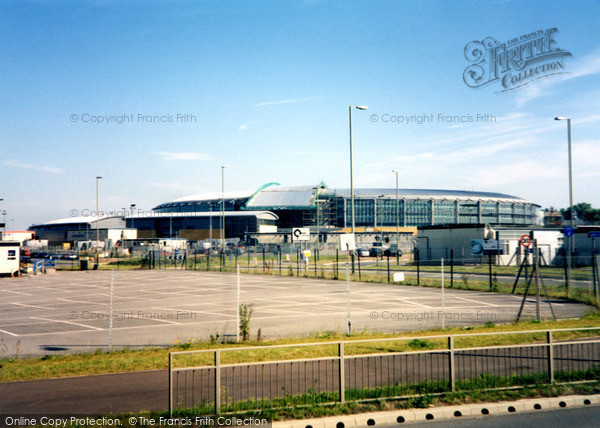 Photo of Cheltenham, Gchq Building 2004