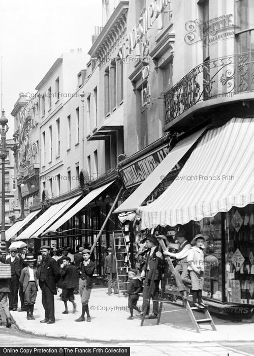 Photo of Cheltenham, High Street Activity 1901