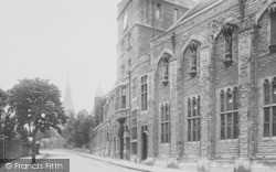 Ladies' College 1923, Cheltenham