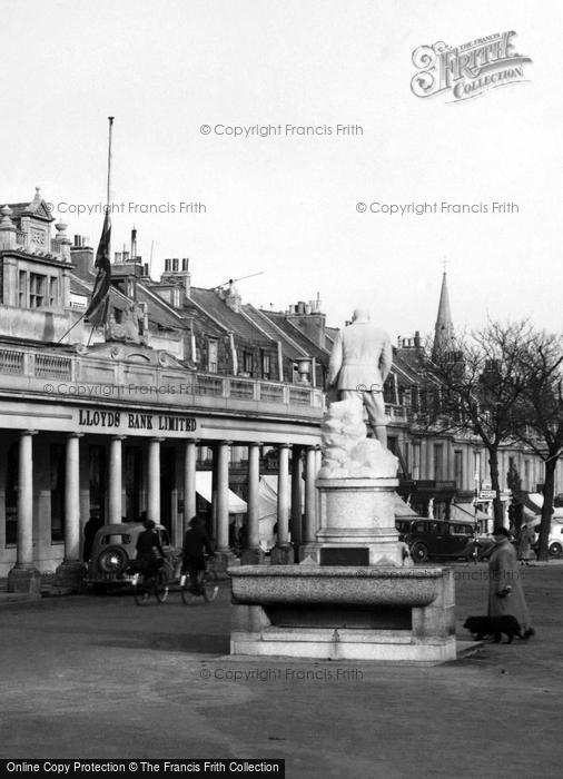 Photo of Cheltenham, Lloyds Bank 1939
