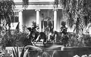 Neptune Fountain 1912, Cheltenham