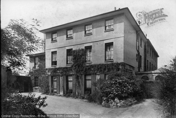 Photo of Cheltenham, Newick House 1906
