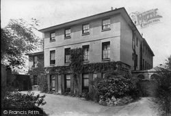 Newick House 1906, Cheltenham