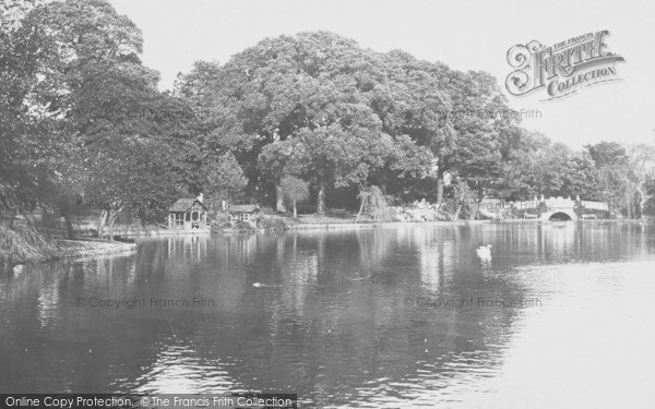 Photo of Cheltenham, Pittville Park Lake 1931