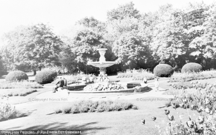 Photo of Cheltenham, Sandford Park c.1960