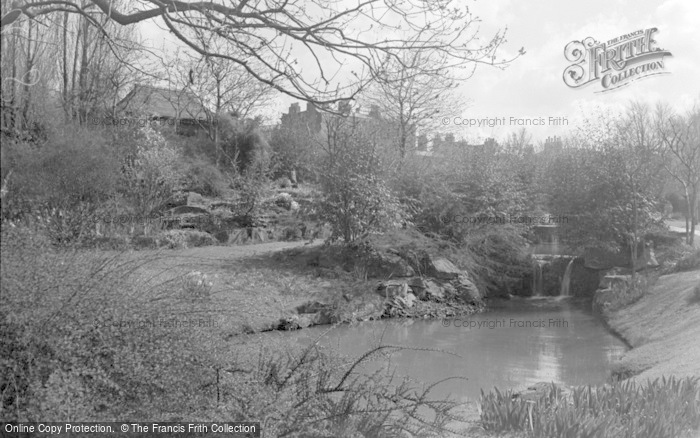 Photo of Cheltenham, The Rock Gardens, Sandford Park 1940