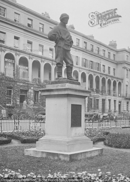 Photo of Cheltenham, The Wilson Memorial 1923