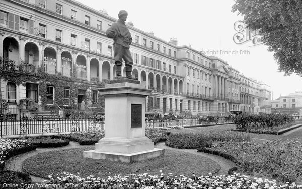 Photo of Cheltenham, The Wilson Memorial And Promenade 1923