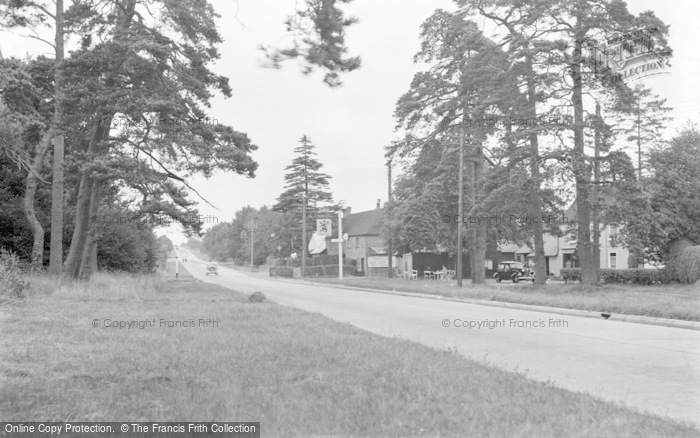 Chelwood Gate, the Red Lion c1950 Photo of Chelwood Gate, The Red Lion c.1950