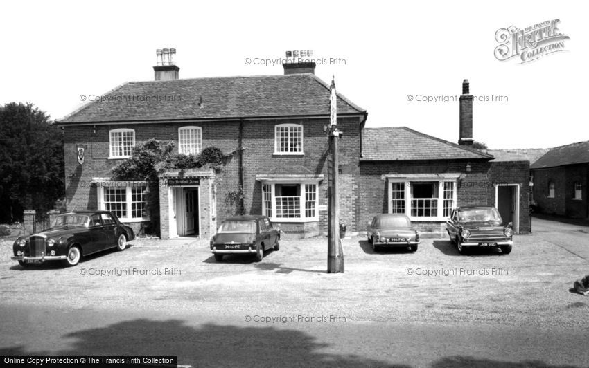 Chenies, Bedford Arms Hotel c1965