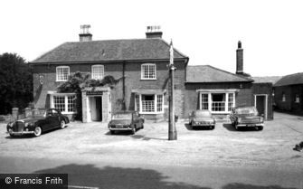 Chenies, Bedford Arms Hotel c1965