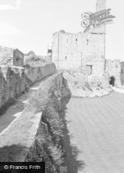 The Castle 1957, Chepstow