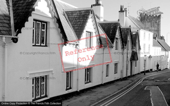 Photo of Chepstow, The Montague Almshouses 2004