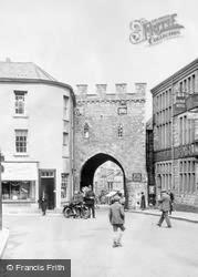 The Town Gate c.1930, Chepstow