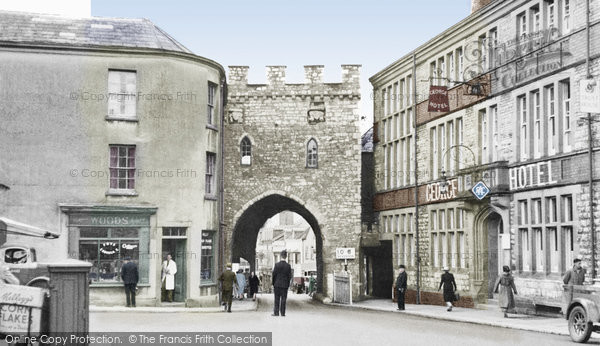 Photo of Chepstow, Town Gate 1950