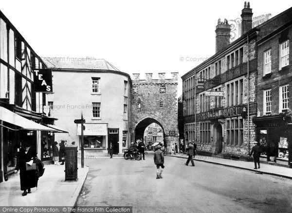 Photo of Chepstow, Town Gate c.1930