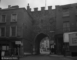 Town Gate c.1950, Chepstow