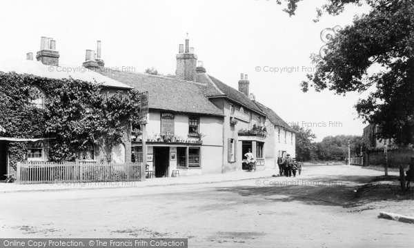 Photo of Chertsey, 1904