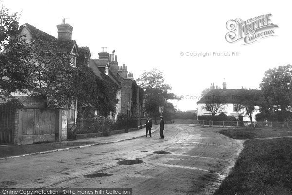Photo of Chertsey, Bridge Road 1908