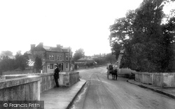 Bridge Road 1908, Chertsey
