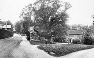 Golden Grove 1906, Chertsey