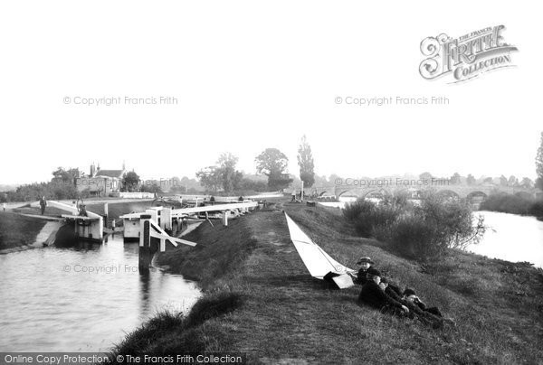 Photo of Chertsey, Lock And Bridge 1890
