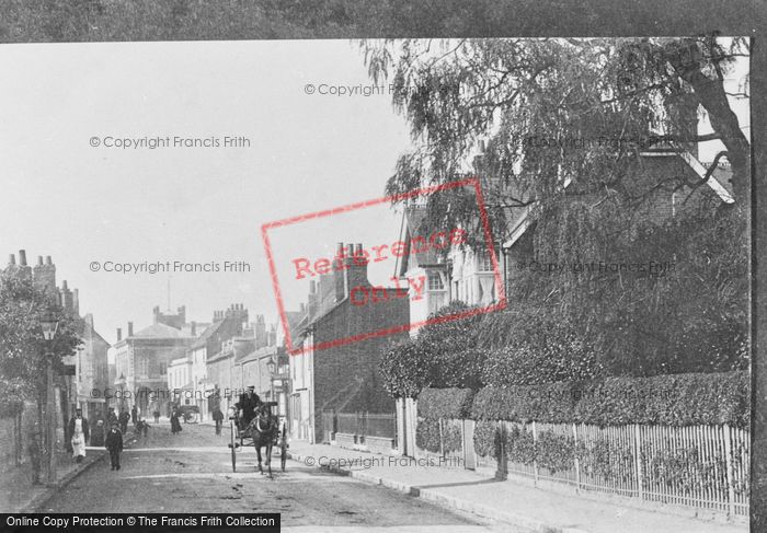 Photo of Chertsey, London Street 1908