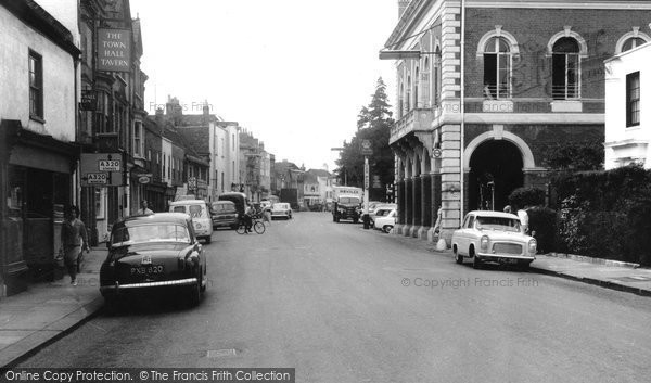 Photo of Chertsey, London Street 1961