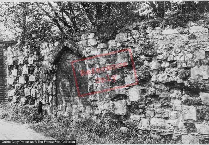 Photo of Chertsey, Old Abbey Arch 1906