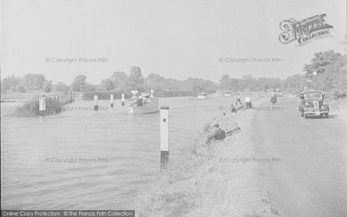 Photo of Chertsey, The Thames 1949
