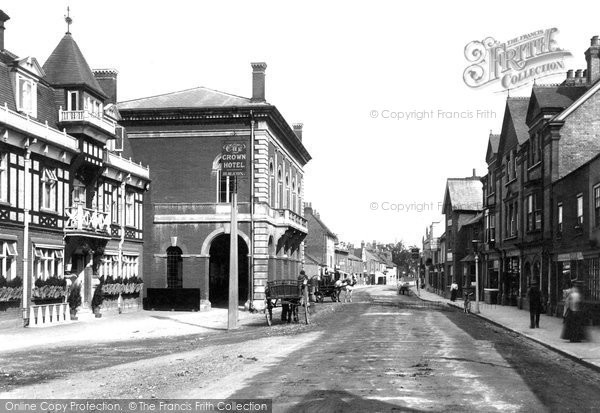 Photo of Chertsey, Town Hall 1904