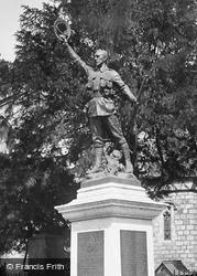 War Memorial 1923, Chertsey