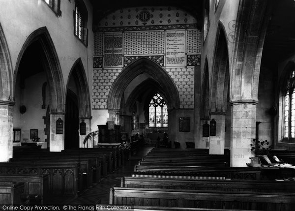 Photo of Chesham, St Mary's Church Interior c.1960