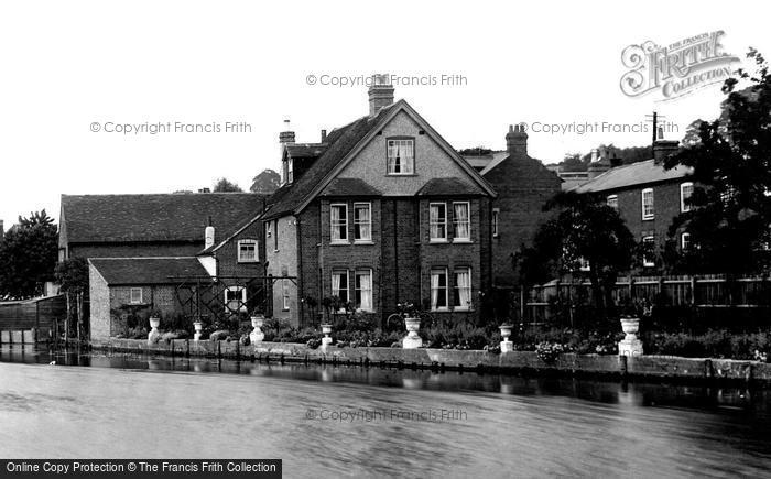 Photo of Chesham, Waterside 1921