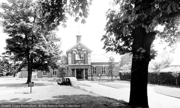 Photo of Cheshunt, Public Library c.1955