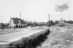 Hook Road 1952, Chessington